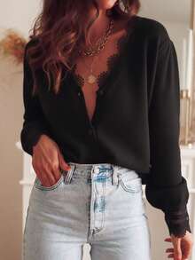 Suéter de mujer de cuello en V de manga larga, con encaje de contraste delicado y botones delanteros, longitud regular, estilo casual elegante y minimalista, adecuado para uso diario, tejido de punto de otoño/invierno en color negro - Negro - Ver 5