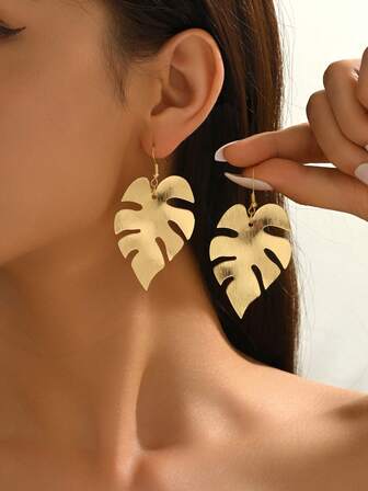 1 Paar modische, einzigartige und kreative Blatt-Design Ohrringe, geeignet für den täglichen Gebrauch von Frauen