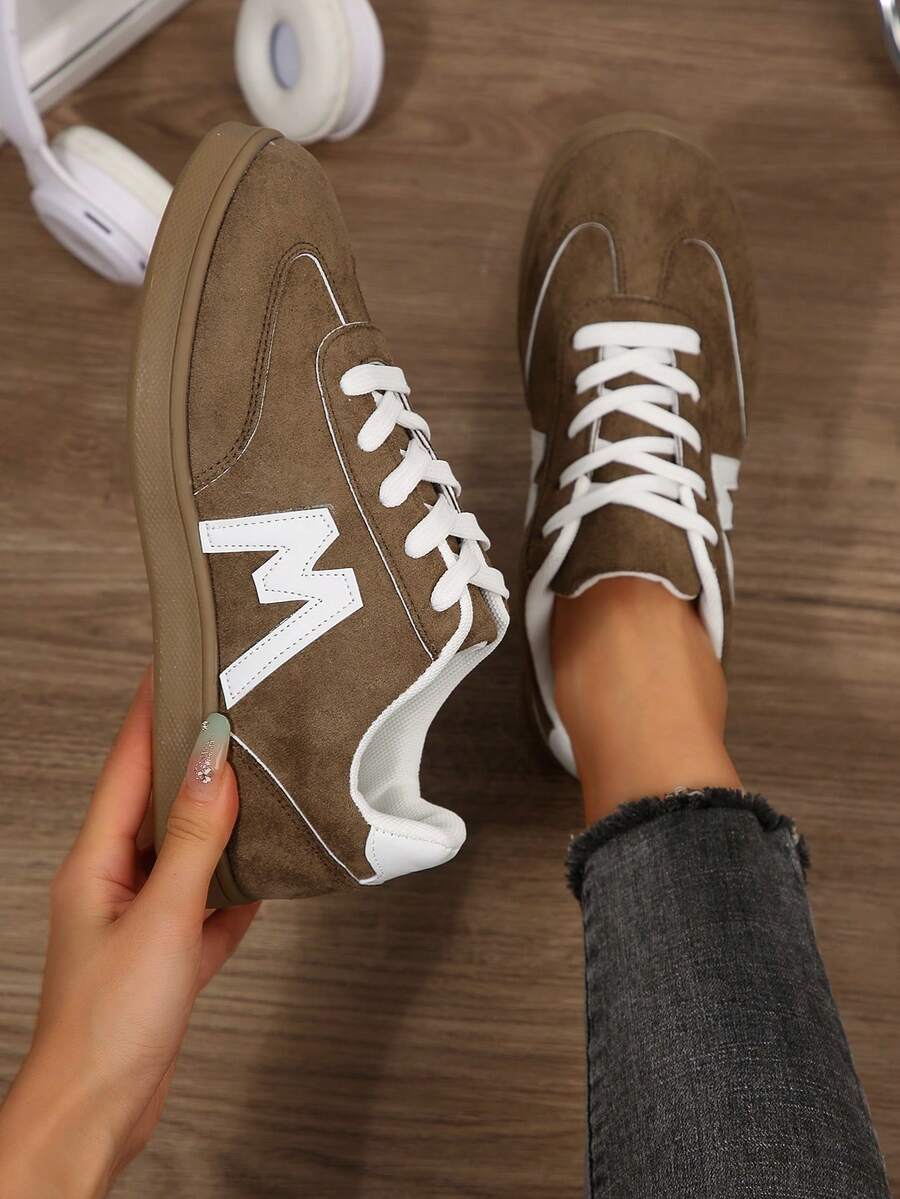Novos sapatos vulcanizados casuais retrô femininos de verão 2025, planos, respiráveis, confortáveis, tênis da moda - Castanho - Ver 1