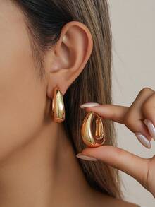 Big Golden Water Drop