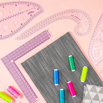 1件装多功能L型缝纫尺，服装缝纫尺，服装设计纸样尺，适用于服装设计、制版和拼布。