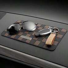 1件装多色格子图案多功能硅胶汽车防滑垫，耐热防滑收纳垫，采用高弹性和柔软的硅胶材质，质地光滑