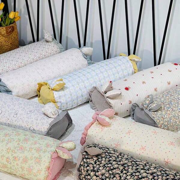 وسادة أسطوانية بشكل فراشة مع قشور الحنطة السوداء - وسادة دعم الرقبة مع سحاب