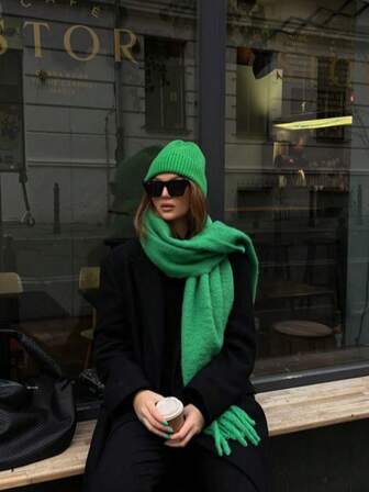 1pc Women's White Winter Tassel Scarf, A Variety Of Ways To Wear, Turban, Shawl, Scarfs Ladies Gifts, Warm Scarf Wind And Cold Multi-Function, Daily Travel And Other Wear