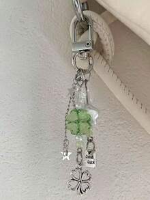 波西米亚风四叶草钥匙扣/手机挂绳 – 现代手工串珠幸运符挂绳，饰有金属星星，简约美学配饰，适用于包包、手机和汽车，送给朋友、情侣的礼物，日常百搭（款式随机）
