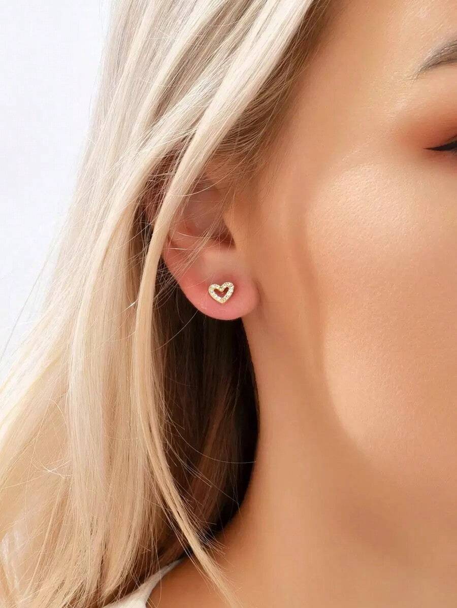 Cubic Zirconia Heart Design Stud Earrings Valentines - 銀色 - 查看 1