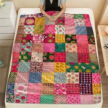 GEL HUT MUN 舒适拼接印花法兰绒毯 - 柔软、轻盈、保暖，适用于沙发、床、办公室和露营 | 四季皆宜 | 200-250克/平方米，可作毯子、披毯、秋季毯、抓绒毯等。这款披毯可作为节日礼物、生日礼物、圣诞礼物等。适合装饰床、沙发、客厅和卧室，方便携带。