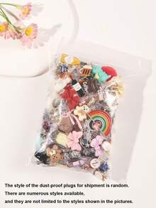 10/15/20/25/30/40/50 piezas Estilo aleatorio Tapón de polvo de resina mixta (estilo no repetitivo), accesorios decorativos colgantes lindos y creativos de moda para teléfonos inteligentes