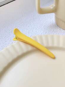 1pc Fashionable Solid Color Frosted Duckbill Clip Simple And Elegant Portable And Durable Side Hair Clip Organizing Broken Hair And Fixing Hairstyles Versatile For Traveling For Girls,Stocking Stuffers,Stocking Fillers,Stocking Stuffers For Women,Stocking Fillers Women,Christmas Gifts,Gifts,Christmas Stocking Fillers,Gifts For Women,Gift,Christmas Gift,Stocking Stuffers For Adults,Stocking Fillers For Adult,Hair Stuff,Women's Accessories,Stocking Stuffer,Coming-Of-Age Hair Accessory,Christmas Hair Accessories,Gift Ideas For Women,Beauty Stocking Fillers,Christmas Gifts For Women