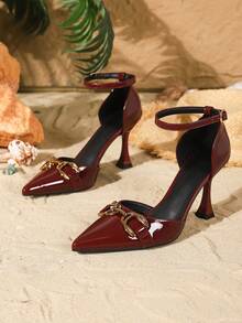 女士可调节绑带高跟鞋，9厘米尖头优雅细高跟，金属搭扣，镜面PU材质，酒红色，适合日常穿着/派对，勃艮第酒红色高跟鞋 - 酒紅色 - 查看 5
