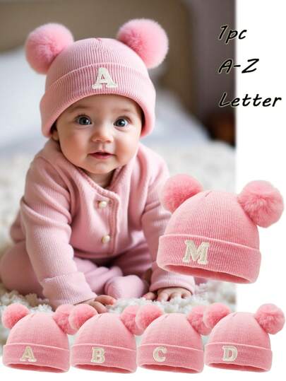 1 căciulă Beanie tricotată cu litere personalizate, A-Z, 26 de litere, moale, caldă și confortabilă pentru copii mici, cu pompom dublu, potrivită pentru cadou de ziua de naștere pentru sugari / nou-născuți, toamna și iarna, pentru utilizare în aer liber