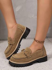 2025 Nuevos Mocasines de Plataforma Vintage Estilo Británico para Mujer, Hebilla de Metal con Mariposa de Moda, Estilo Académico, para Todas las Estaciones