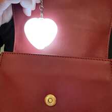 Heart-Shaped LED Sensor Purse Light - Touch-Activated Instant On & 15-Second Auto-Off, USB Rechargeable Portable Bag Light, Essential Gadget For Easy Item Finding, Perfect Gift For Women Mom Her Friend, Mother's Day Gift - trắng - Xem 5