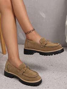 2025 Nuevos Mocasines de Plataforma Vintage Estilo Británico para Mujer, Hebilla de Metal con Mariposa de Moda, Estilo Académico, para Todas las Estaciones