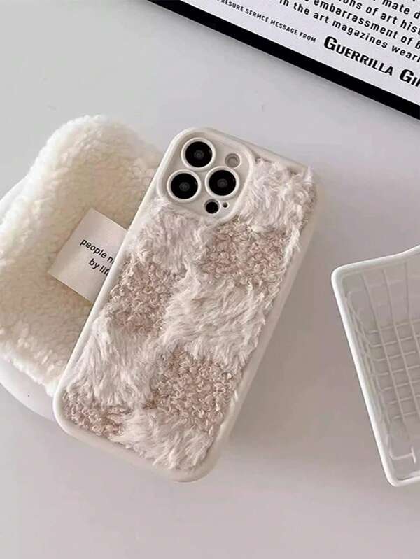 Funda de teléfono de silicona TPU acolchada de estilo patchwork a cuadros en beige caqui para otoño/invierno, a prueba de golpes y arañazos, con acabado mate suave, compatible con Apple 11/12/13/14/12 Pro Max/16 Pro/15/X/XR/7/8Plus, protección de lente, accesorios DIY, regalo de Halloween, Navidad, otoño/invierno