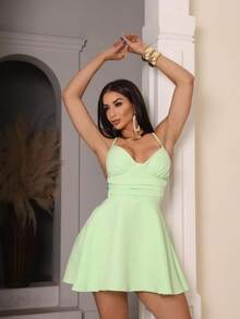 Vestido Feminino Macaquinho Alças Finas e Cruzada Plissado no Busto Drapeado na Cintura Primavera Verão - Verde Menta - Visão 3