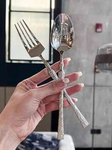4pcs/24pcs Creative Hammer Design Stainless Steel Kitchen Utensil Set Includes Forks, Knives, Spoons, Dishwasher Friendly, Suitable For Home, Restaurant, Hotel, Party, Wedding
