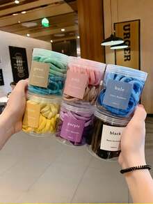 Chouchous sans couture multicolores pour femmes, élastique à cheveux haute élasticité, ensemble de porte-queue de cheval multifonctionnel à la mode, accessoires capillaires de haute qualité élégants et minimalistes, élastique à cheveux sans couture, attaches pour cheveux de couleur unie. Cette attache à cheveux est douce et confortable, n'endommagera pas les cheveux et présente un design sans couture pour un styling de queue de cheval facile. Porte-queues de cheval, élastiques à cheveux, bandes en caoutchouc pour cheveux, cordes à cheveux