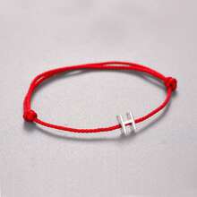 时尚精致的925纯银优质手链，饰有26个字母，红色绳带，适合日常佩戴。非常适合热爱珠宝的女性、银饰品，也可作为生日礼物。 - 紅色 - 查看 27