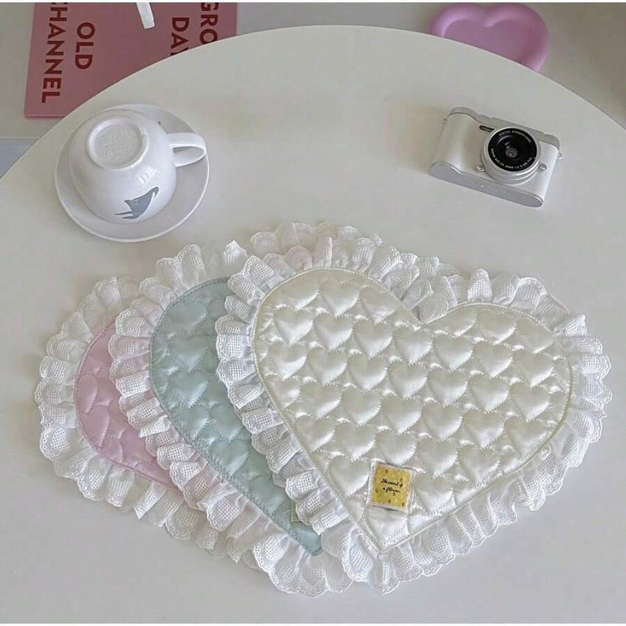 Korean Style New Lace Edged Heart Shaped Coaster, Satin Surface, Simple Quilted Heart Shaped Insulated Heat Resistant Coaster