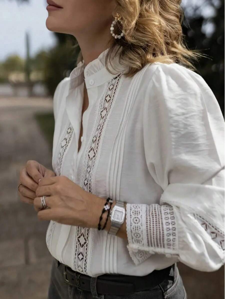 女士秋季时尚：时尚蕾丝拼接街头休闲翻领纯色长袖衬衫。衣身和袖口采用蕾丝拼接设计，尽显优雅气质。白色 - 白色 - 查看 1