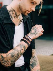 15 piezas Conjunto de pulseras versátiles de moda para hombres - Diseños de cuentas, madera, cuero, trenzado y tejido en estilos retro, punk y bohemio para uso diario y ocasiones