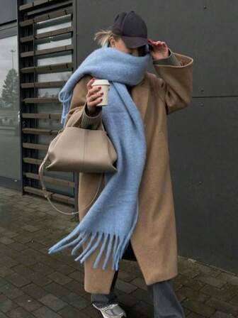 1条女士白色冬季流苏围巾，多功能，可作头巾、披肩或围巾佩戴，女士礼物，保暖防风，适合日常、旅行及其他场合。