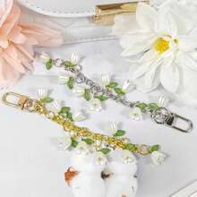 [1 pieza Llavero de Lirio del Valle Blanco Multicapa]Lindo llavero floral, colgante y accesorio para bolsos, accesorio de llave romántico con flor para llaves, bolsos, carteras y estilo diario, artículo estético de Cottagecore 2025 perfecto para regalar, looks de moda y agregar un toque delicado a tu colección de accesorios