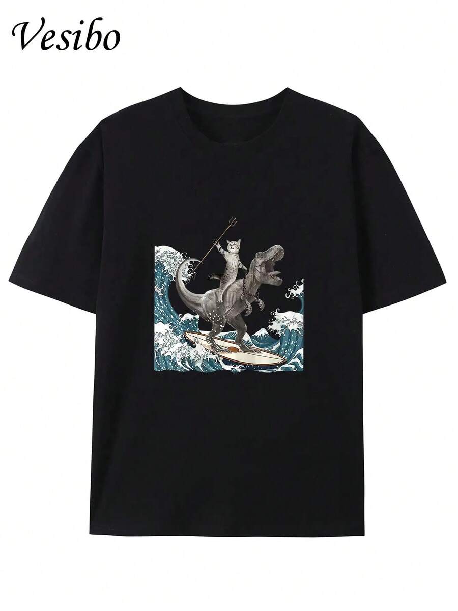 Camiseta Gráfica Vesibo para Hombre con Diseño Divertido de Dinosaurio vs. Gato Surfista - 100% Algodón, Cuello Redondo, Color Beige Claro, Camiseta Casual de Manga Corta para Verano