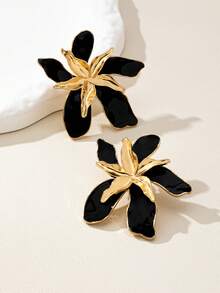 1 par de pendientes de botón con flor en capas negro y dorado, estilo retro, de alta gama, de estilo minimalista - Flores dobles negras y doradas. - Ver 7