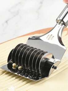 Cortador y rebanador manual de pasta de acero inoxidable, herramienta de cocina colgante para un almacenamiento fácil, herramienta para hacer pasta para espaguetis, láminas de lasaña, empanadillas, rollitos de primavera - Utensilio de cocina fácil de limpiar