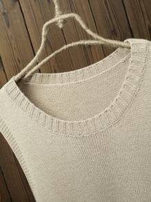 Solid Color Fashionable Streetwear Sleeveless Round Neck Vest Top With Button Design Sweater