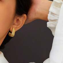 1 par de pendientes de acero inoxidable con forma de lágrima para mujeres, con colgante geométrico bañado en oro de 18k, incrustado con circonita brillante, de estilo bohemio, adecuado para uso diario, regalo de Navidad, regalo de cumpleaños