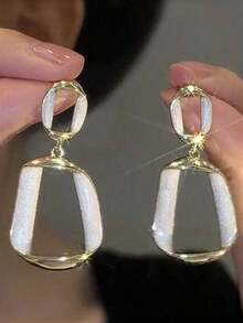 1 Pair Of Elegant Asymmetrical Geometric Square Earrings, Long And Flexible Pearlescent White Glazed Resin Inlaid Square Dangle Earrings, High-End Chic Earrings Suitable Women Everyday Wear - 白色 - 查看 6