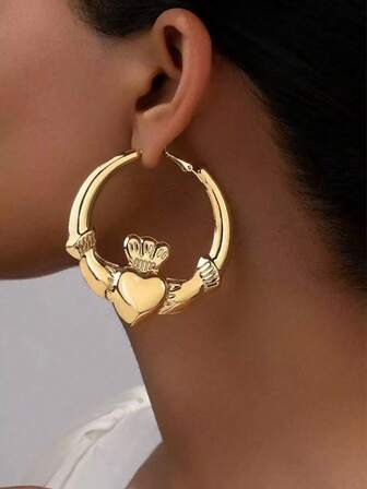 1 Pair Geometric Circle Crown Heart Wing Alloy Exaggerated Retro Simple Elegant Fashion Big Hoop Earrings For Women, Suitable For Valentine's Day, Party, Wedding And Daily Wear