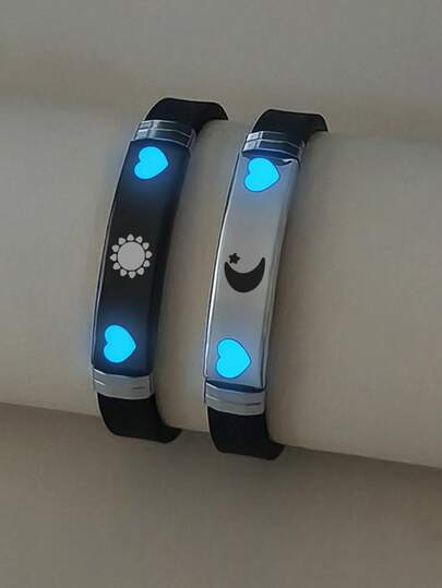 ATLVXJL Set 2 buc/brățări luminoase din silicon pentru cupluri/prietenii, cu model strălucitor în întuneric, inimă, soare, lună și stea, accesoriu casual potrivit pentru purtare zilnică și cadou de sărbători