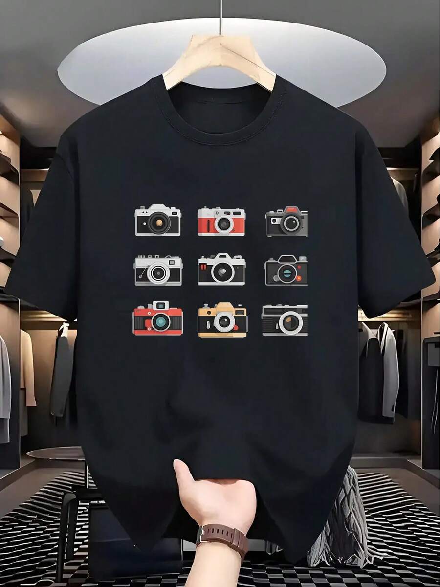 Camiseta de Hombre con Estampado de Cámara Vintage - Suave y Cómoda Camiseta Casual de Verano con Detalle de Punto Acanalado, Ajuste Regular, Cuello Redondo, Negra, Perfecta para Adultos, Ropa Casual de Verano| Impresión de cámara retro| Tela suave, camiseta - Negro - Ver 1