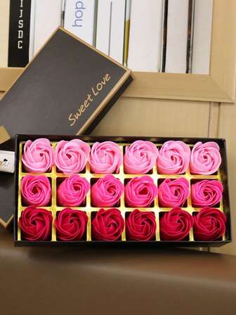 18pcs Floral Fragrance Petal Rose Soap Flower Creative Gift Box Valentine's Day Mother's Day Gift Decoration Souvenir, Rose Soap Set Petal Shape Gift Preferred, Suitable For Weddings, Birthdays, Mother's Day, Valentine's Day, Graduation Ceremonies