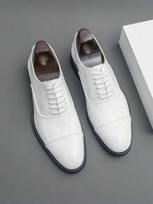 Sapatos Sociais Masculinos de Estilo Britânico Retrô com Cadarço Brilhante, Sapatos de Couro Vintage Casuais, Adequados para Casamento, Uso no Escritório