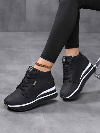 Women's Retro Platform Soft Bottom Comfortable Round Toe Lace-Up Shoes, Breathable All Season Casual Vacation Daily Wear, Original Campus Style Solid Non-Slip Comfortable Casual Sports Sneakers