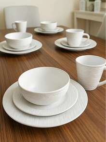 Vajilla Moderna Negra de Cerámica Premium – Juego Completo para 4 Personas con Platos Llanos, Platos Hondos, Tazas y Bowls – Diseño Elegante Minimalista – Ideal para Comedor Contemporáneo, Restaurantes y Hogares Sofisticados – Acabado Mate Antideslizante y Alta Resistencia - Blanco - Ver 3
