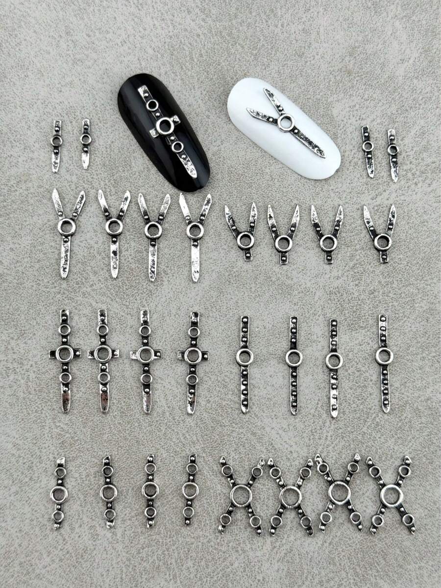1 Pacote com 28 Peças de Decorações de Unhas em Estilo Punk Mecânico, Material de Metal Vintage Prateado, Adequado para Decoração de Unhas