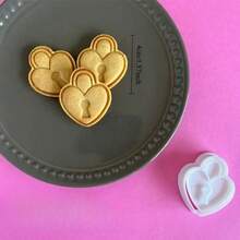 Moule à biscuits en forme d'enveloppe avec pétales en forme de cœur de dessin animé, moule à estamper de biscuits mignons, décoration de gâteau de la Saint-Valentin DIY - moule - Voir 10