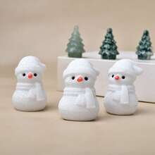 Natural Crystal Carved Snowman And Squirrel Is The Perfect Christmas Crystal Gift. It Is Suitable As A Meditation Stone Decoration For Home Decoration. It Comes From The Brand CUPIDCRYSTAL And Is Healing Crystal. It Is A Wizard Altar Gift Made Of Crystal And Stone.