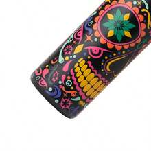OWALAs Sugar Skull Luminous Limited Edition Halloween Cup. Luminous Cup. Free.Sip. Insulated Stainless Steel Water Bottle With Straw.  Inspired By Dia De Los Muertos, This Bottle Does Both, With Bold Sugar Skull Art That's Bright In The Light And Glows In The Dark-Giving You Spirited Sips Any Time Of Day.  Very Suitable For Water, Juice, Iced Tea Or Coffee, Ice Drinks ;  Hot Drinks. 32oz/945ml. - 糖骷髏 - 查看 6