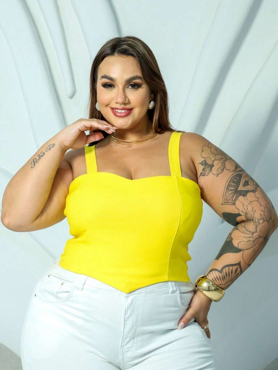 PLUS SIZE BENGALINE CROPPED TOP WITH STRAPS AND POINT DETAIL - 黃色 - 查看 1