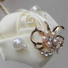 Corsage de Dama Boutonniere Hombre Boutonniere de boda Boutonniere blanco Ramillete hecho a mano Flores de ojal con alfiler Accesorios de flores de boda artificiales para aniversario de boda despedid - 2 piezas - Ver 3