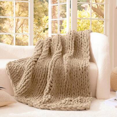 WRENSONGE Chunky Knit Blanket Throw Dark Large Soft Fluffy Knit Crochet Throw% Hand Knitted Blanket Couch Bed(50x60)
