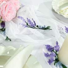 Chemin de table de style ferme délicat à motif de lavande en voile, grande taille brodée, décoration polyvalente pour la table à manger, le salon, la cuisine, belle pour le mariage, le patio extérieur, décoration en voile semi-transparente