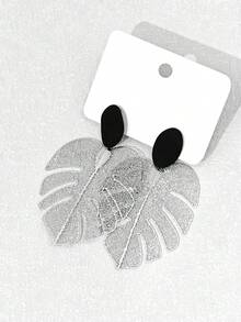 1 Pair Vintage Fashionable Versatile Leaf Hollow Metal Earrings, Suitable For Daily Wear - Silver - View 5